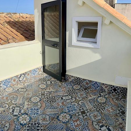 Incantevole Appartamento In Palazzo Storico Ortigia Syrakus Exterior foto