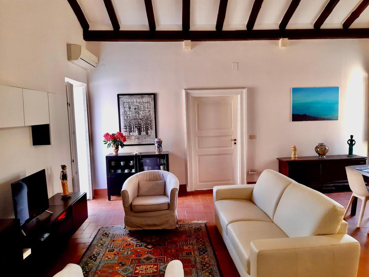 Incantevole Appartamento In Palazzo Storico Ortigia Syrakus Exterior foto