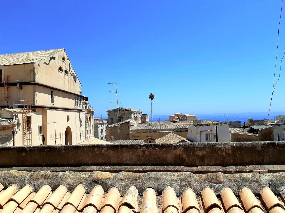 Incantevole Appartamento In Palazzo Storico Ortigia Syrakus Exterior foto