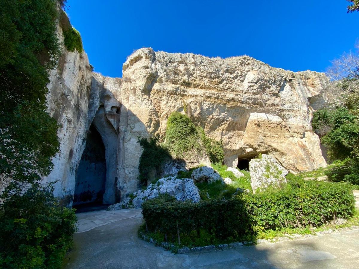 Incantevole Appartamento In Palazzo Storico Ortigia Syrakus Exterior foto