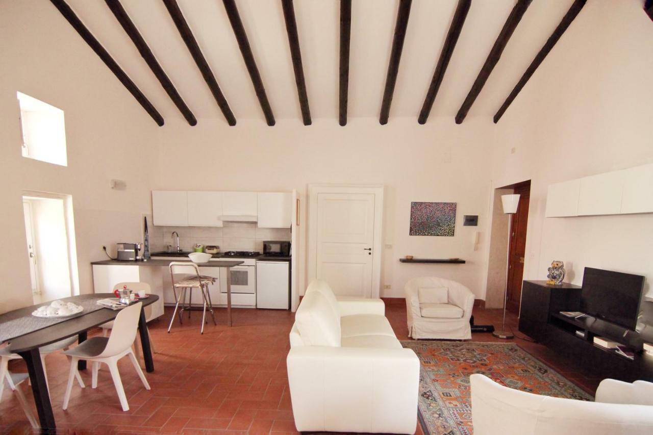 Incantevole Appartamento In Palazzo Storico Ortigia Syrakus Exterior foto