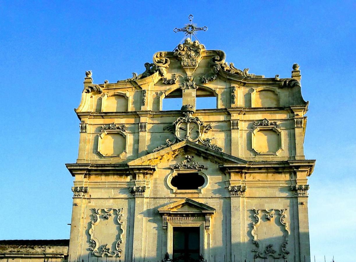 Incantevole Appartamento In Palazzo Storico Ortigia Syrakus Exterior foto